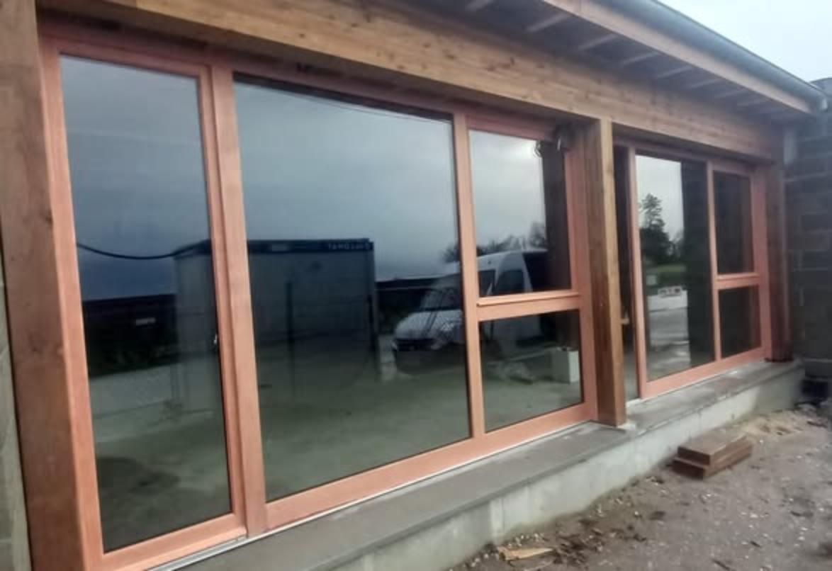 Menuiseries bois sur mesure.