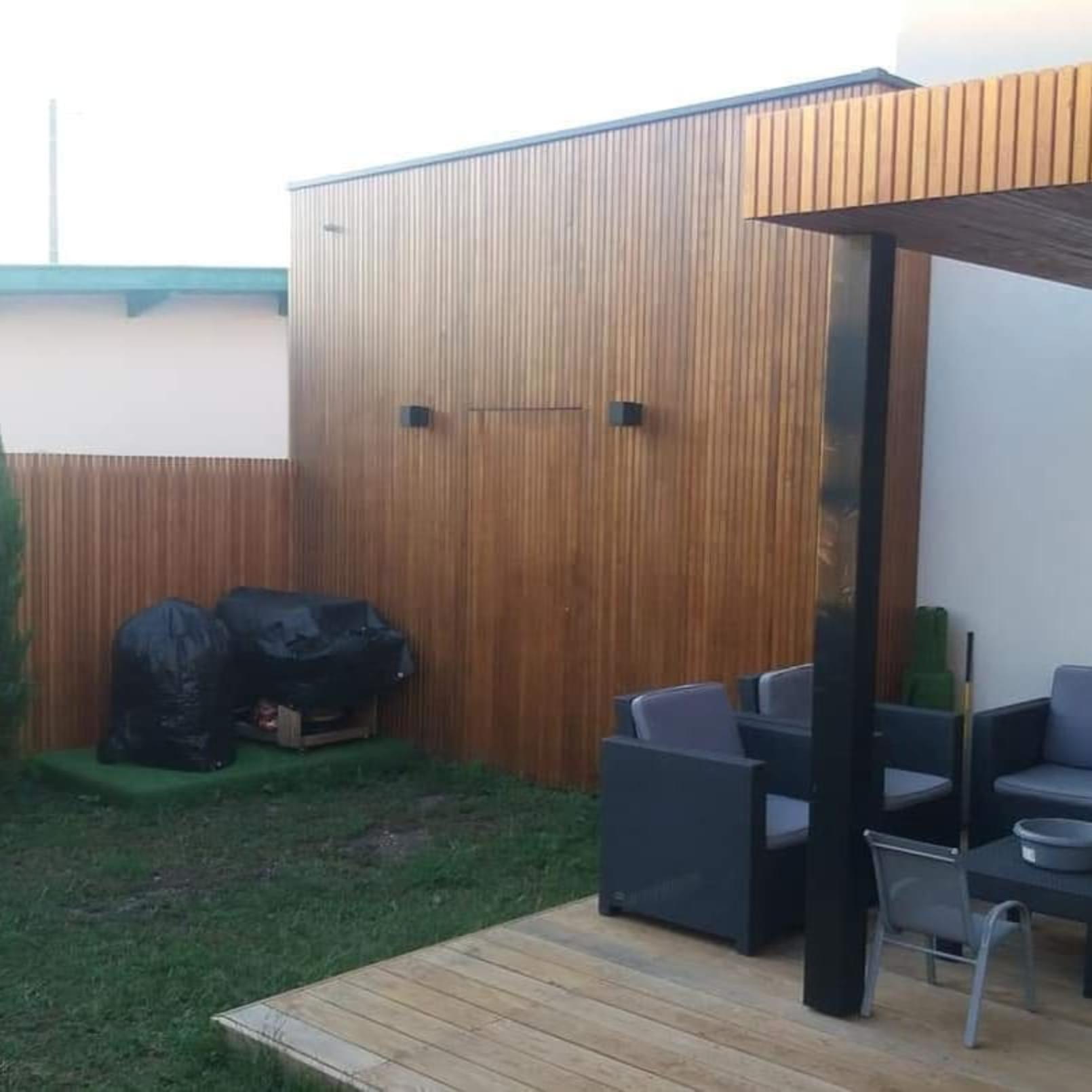 Création d'une pergola après pose du bardage!